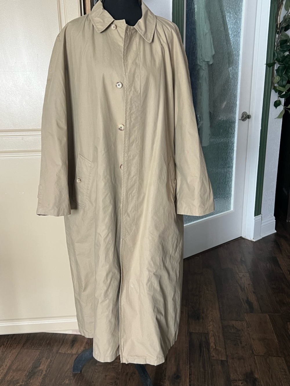 Ralph Lauren beige long single-breasted trench coat